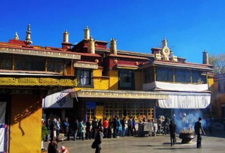 单卧单飞拉萨、羊湖、林芝高端纯玩9日游